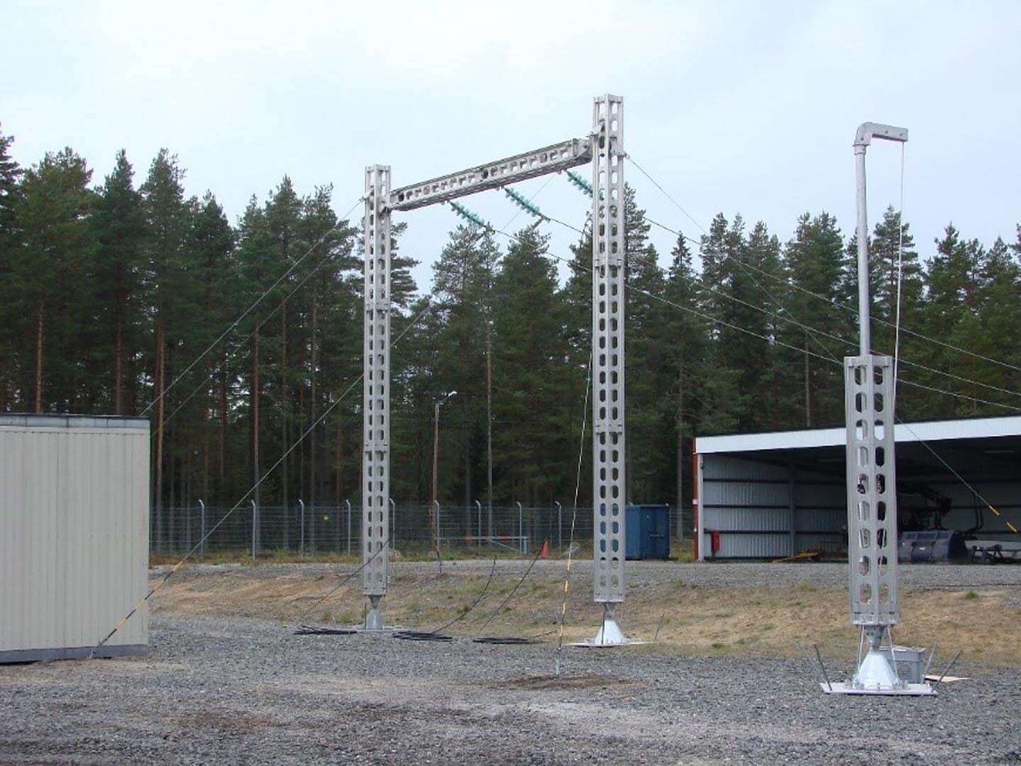 Creation of temporary gantries for substations.